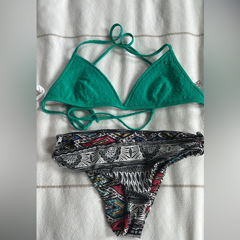 Medium Bathing Suit (O’Neil Top, Roxy Bottom)
